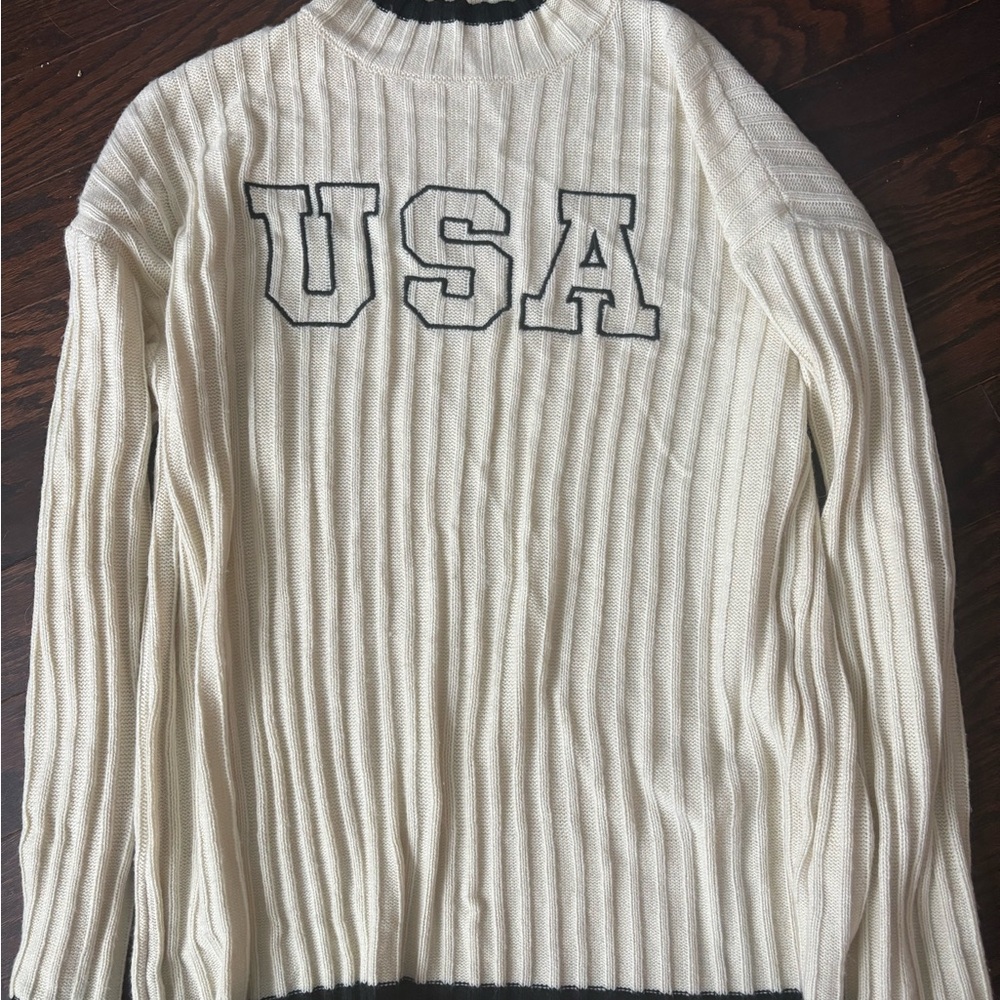 Cream ribbed knit USA sweater 🇺🇸